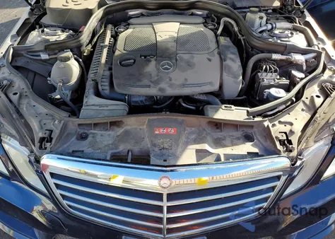 2012 Mercedes-Benz E 350 z USA, uszkodzony, nr VIN WDDHF5KBXCA617312